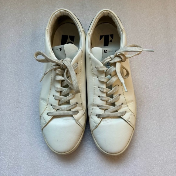Thousand Fell x Frank And Oak Sneaker in Dark Green in Women's Size 8 - Picture 9 of 15